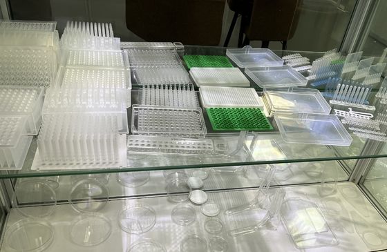 주문 정밀 구동 멀티 홀리 미크로 파이펫 플라스틱 주사 폼 도구 실험실 online manufacture